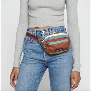 Patagonia mini hip pack